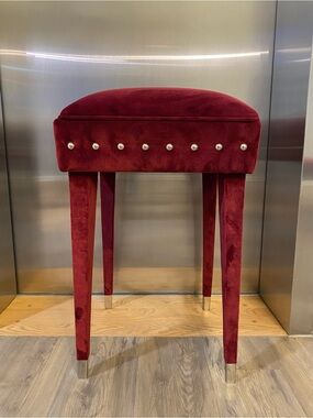 GUCCI x Nalesso Red Velvet Vanity Stool Authentic Gucci Vintage